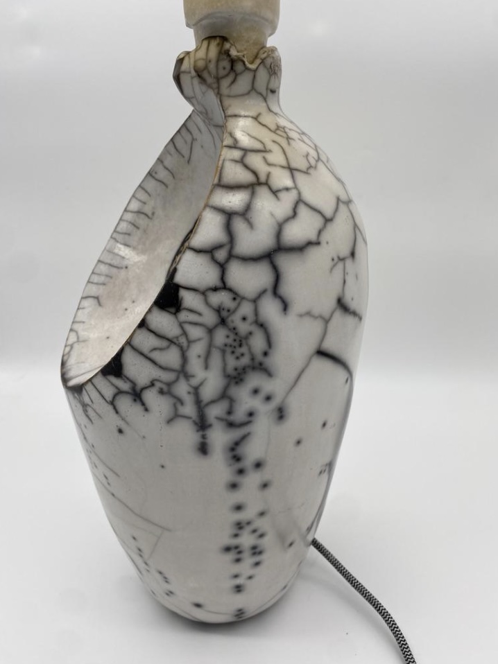 Lampe-Sculpture VII Raku Nu–Géométrie sacrée et craquelures – Image 5